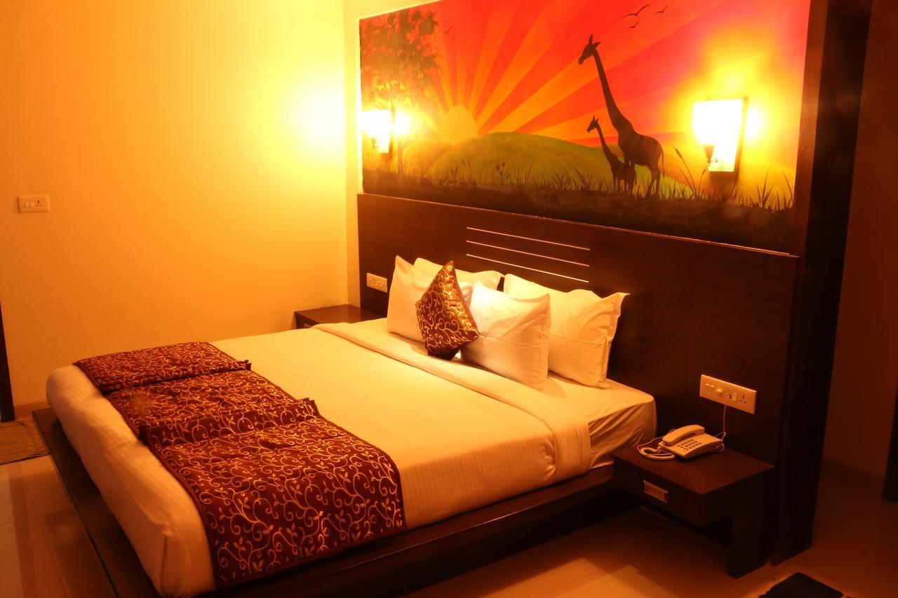 Hotel Reevanta Daman Ngoại thất bức ảnh