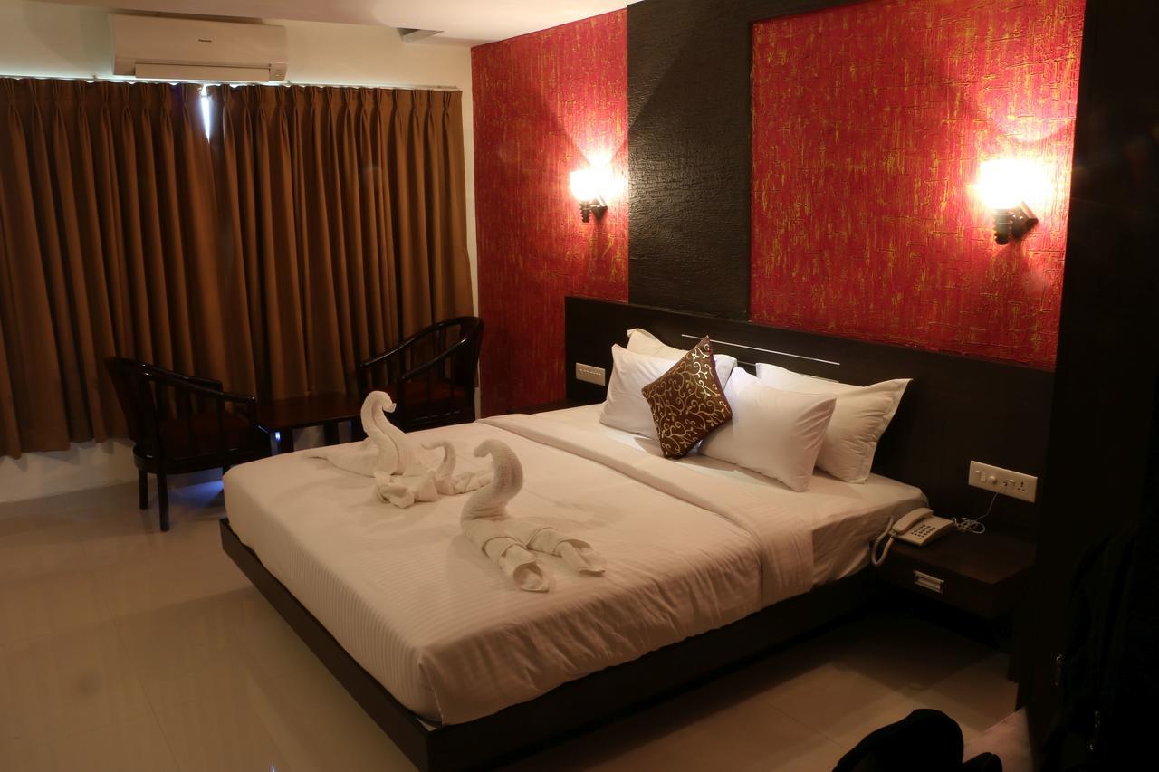 Hotel Reevanta Daman Ngoại thất bức ảnh