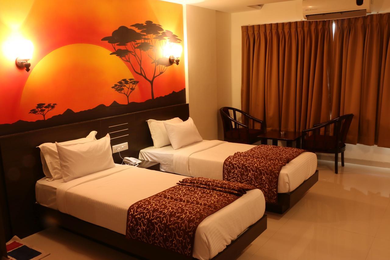 Hotel Reevanta Daman Ngoại thất bức ảnh